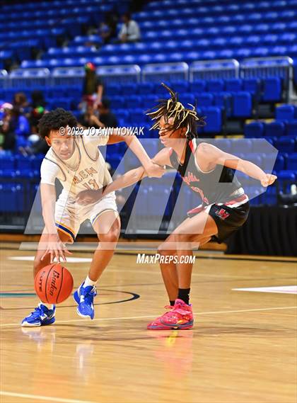 Thumbnail 1 in Klein vs Harker Heights (Houston Methodist Cy-Hoops Invitational) photogallery.