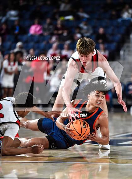 Thumbnail 3 in Roosevelt vs. Harvard-Westlake (CIF SS Open DIV Championship) photogallery.