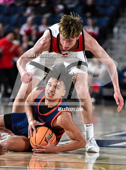 Thumbnail 1 in Roosevelt vs. Harvard-Westlake (CIF SS Open DIV Championship) photogallery.