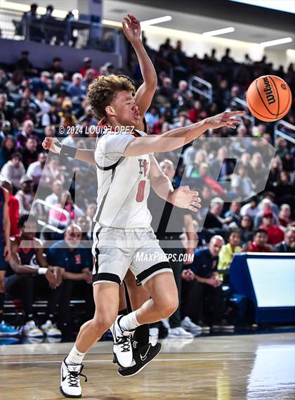 Thumbnail 3 in Roosevelt vs. Harvard-Westlake (CIF SS Open DIV Championship) photogallery.