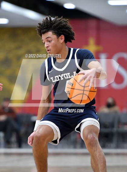 Thumbnail 1 in Loyola vs. Cathedral Catholic (Fr. Barry Christmas Classic) photogallery.