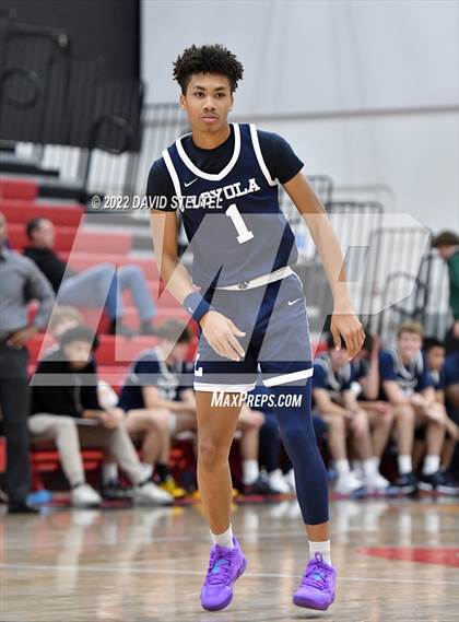 Thumbnail 3 in Loyola vs. Cathedral Catholic (Fr. Barry Christmas Classic) photogallery.