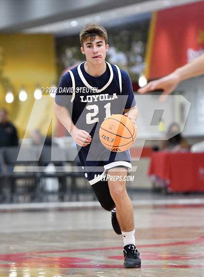 Thumbnail 2 in Loyola vs. Cathedral Catholic (Fr. Barry Christmas Classic) photogallery.