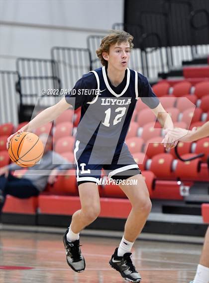 Thumbnail 2 in Loyola vs. Cathedral Catholic (Fr. Barry Christmas Classic) photogallery.