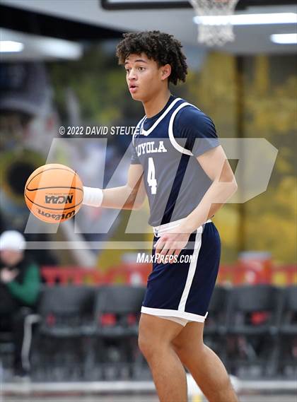 Thumbnail 3 in Loyola vs. Cathedral Catholic (Fr. Barry Christmas Classic) photogallery.