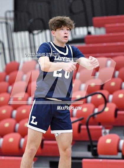 Thumbnail 2 in Loyola vs. Cathedral Catholic (Fr. Barry Christmas Classic) photogallery.
