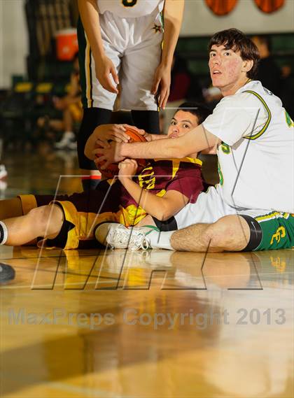 Thumbnail 2 in Sun Valley vs. Canyon (Canyon Classic) photogallery.