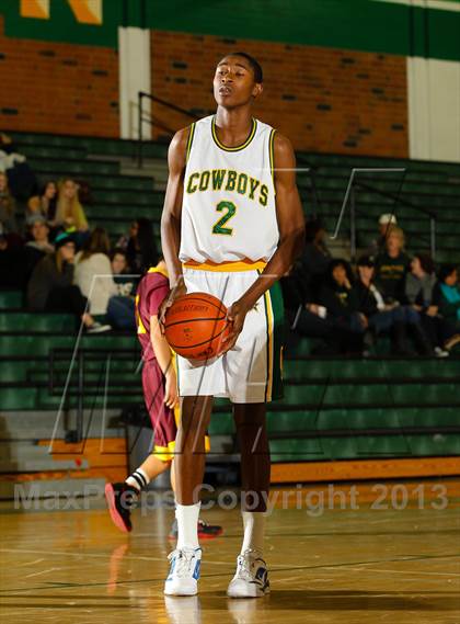 Thumbnail 2 in Sun Valley vs. Canyon (Canyon Classic) photogallery.