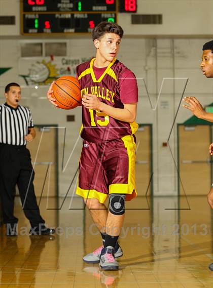 Thumbnail 1 in Sun Valley vs. Canyon (Canyon Classic) photogallery.