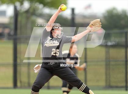Thumbnail 1 in Deer Creek @ Broken Arrow photogallery.