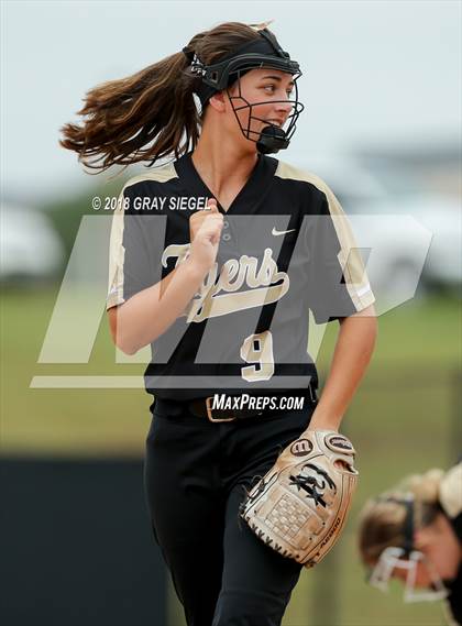 Thumbnail 2 in Deer Creek @ Broken Arrow photogallery.