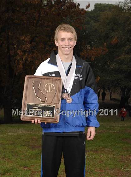 Thumbnail 2 in CIF State Cross Country Championships (Individual Medalist) photogallery.