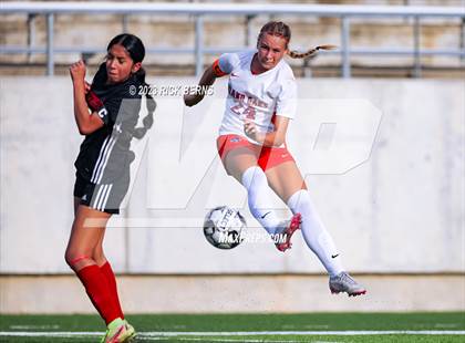Thumbnail 2 in Grand Oaks vs Westfield (UIL6A Region 2 Bi-District playoff) photogallery.