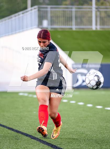 Thumbnail 3 in Grand Oaks vs Westfield (UIL6A Region 2 Bi-District playoff) photogallery.