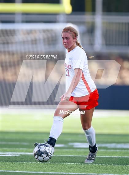 Thumbnail 3 in Grand Oaks vs Westfield (UIL6A Region 2 Bi-District playoff) photogallery.
