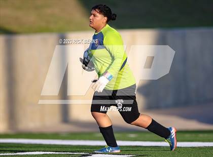 Thumbnail 2 in Grand Oaks vs Westfield (UIL6A Region 2 Bi-District playoff) photogallery.