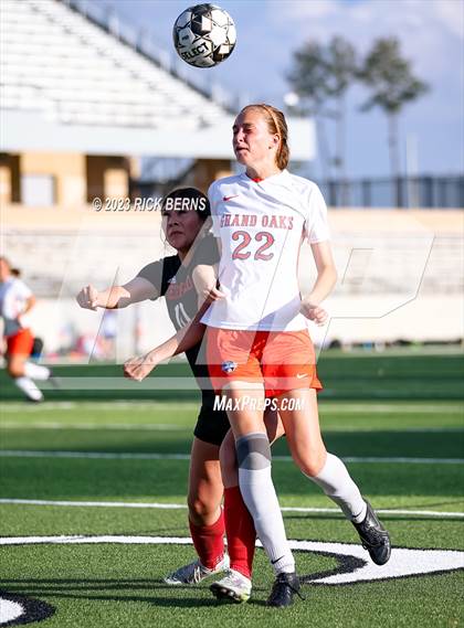Thumbnail 2 in Grand Oaks vs Westfield (UIL6A Region 2 Bi-District playoff) photogallery.