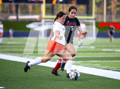 Thumbnail 3 in Grand Oaks vs Westfield (UIL6A Region 2 Bi-District playoff) photogallery.