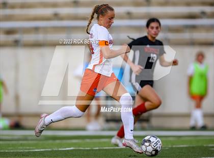 Thumbnail 2 in Grand Oaks vs Westfield (UIL6A Region 2 Bi-District playoff) photogallery.
