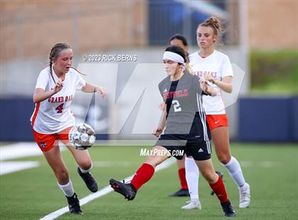Thumbnail 3 in Grand Oaks vs Westfield (UIL6A Region 2 Bi-District playoff) photogallery.