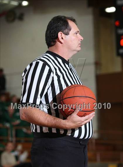 Thumbnail 1 in Franklin vs. Compton (MaxPreps Holiday Classic) photogallery.