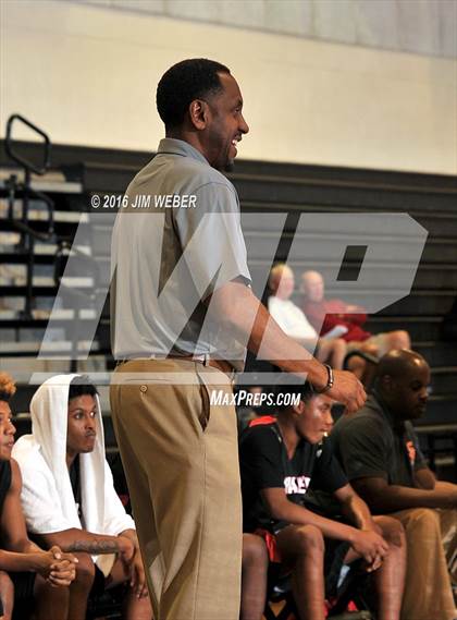 Thumbnail 3 in Shaker Heights vs Zephyrhills (Nature Coast Holiday Tournament) photogallery.