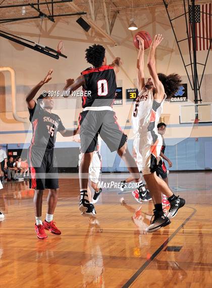 Thumbnail 3 in Shaker Heights vs Zephyrhills (Nature Coast Holiday Tournament) photogallery.