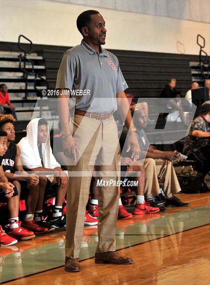 Thumbnail 2 in Shaker Heights vs Zephyrhills (Nature Coast Holiday Tournament) photogallery.