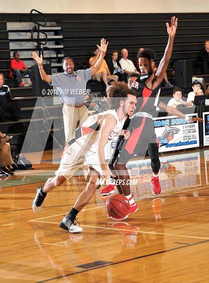 Thumbnail 2 in Shaker Heights vs Zephyrhills (Nature Coast Holiday Tournament) photogallery.