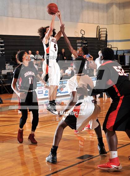 Thumbnail 2 in Shaker Heights vs Zephyrhills (Nature Coast Holiday Tournament) photogallery.