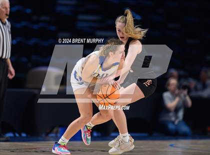Thumbnail 2 in Wiggins vs. Simla (CHSAA 2A Third Place) photogallery.