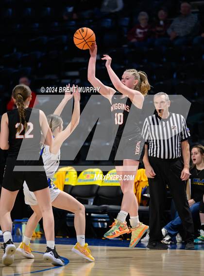 Thumbnail 3 in Wiggins vs. Simla (CHSAA 2A Third Place) photogallery.