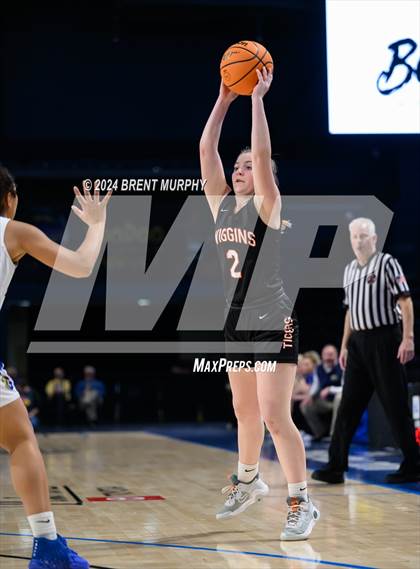 Thumbnail 1 in Wiggins vs. Simla (CHSAA 2A Third Place) photogallery.