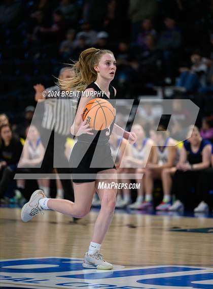 Thumbnail 2 in Wiggins vs. Simla (CHSAA 2A Third Place) photogallery.