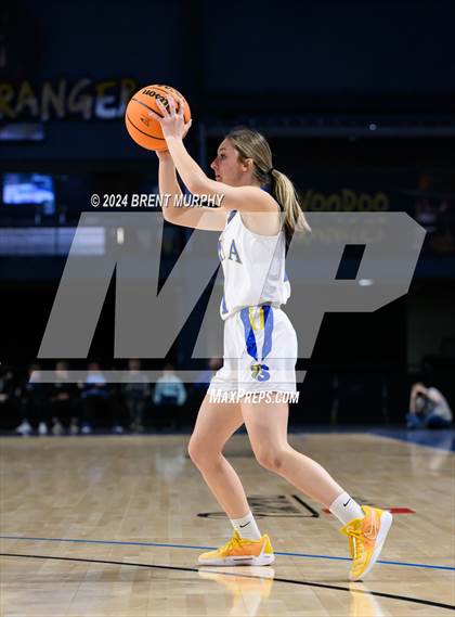 Thumbnail 2 in Wiggins vs. Simla (CHSAA 2A Third Place) photogallery.