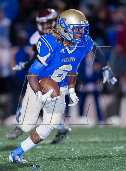 Thumbnail 3 in Lakeview Centennial vs Rowlett photogallery.