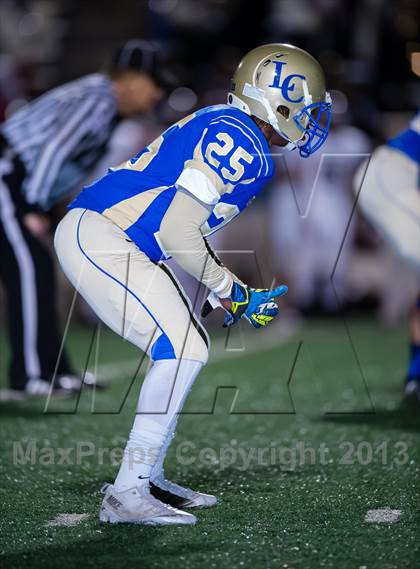 Thumbnail 3 in Lakeview Centennial vs Rowlett photogallery.