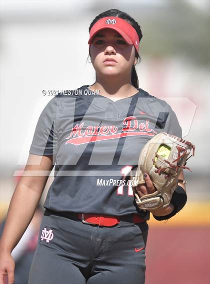 Thumbnail 3 in Mater Dei @ Orange Lutheran photogallery.