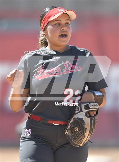 Thumbnail 2 in Mater Dei @ Orange Lutheran photogallery.