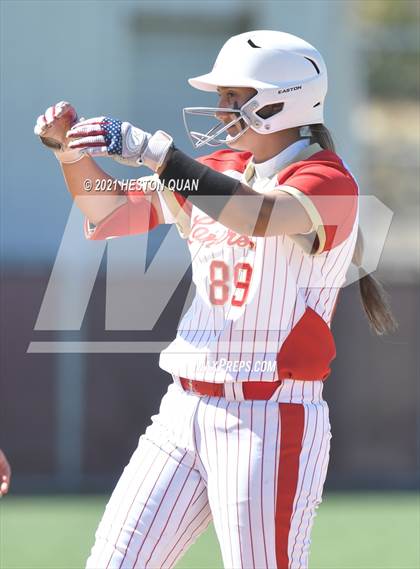 Thumbnail 3 in Mater Dei @ Orange Lutheran photogallery.