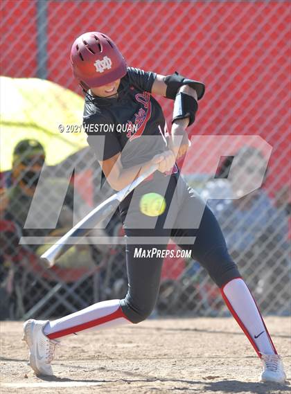 Thumbnail 3 in Mater Dei @ Orange Lutheran photogallery.