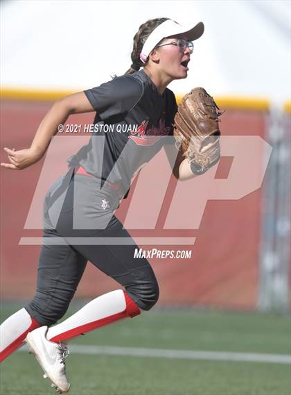 Thumbnail 1 in Mater Dei @ Orange Lutheran photogallery.