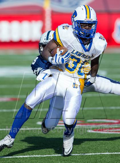Thumbnail 3 in Lawrence vs. Huntington (Long Island Class III Final) photogallery.