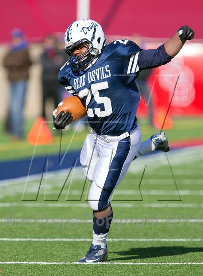 Thumbnail 2 in Lawrence vs. Huntington (Long Island Class III Final) photogallery.