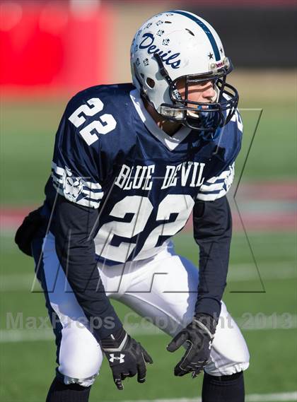 Thumbnail 2 in Lawrence vs. Huntington (Long Island Class III Final) photogallery.