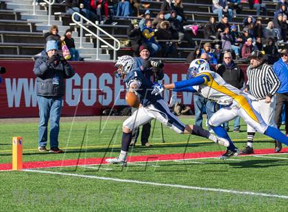Thumbnail 1 in Lawrence vs. Huntington (Long Island Class III Final) photogallery.