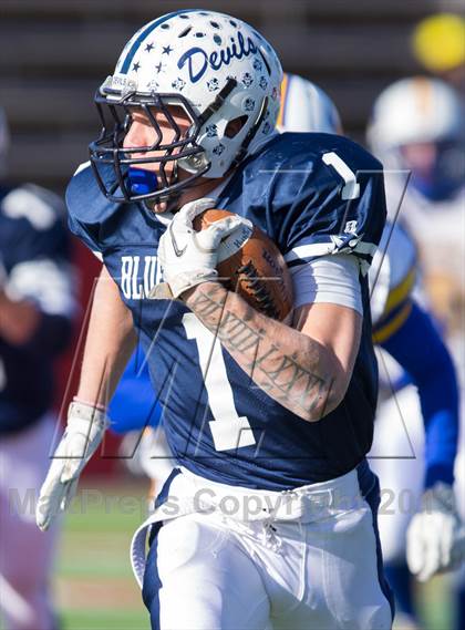 Thumbnail 3 in Lawrence vs. Huntington (Long Island Class III Final) photogallery.