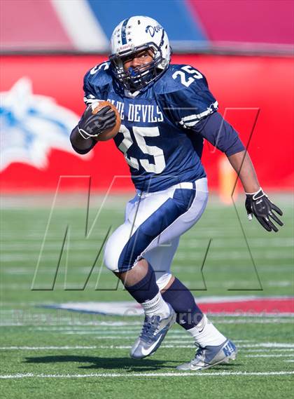 Thumbnail 3 in Lawrence vs. Huntington (Long Island Class III Final) photogallery.