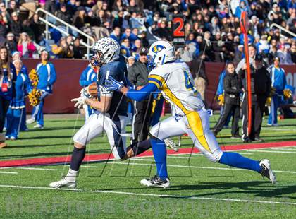 Thumbnail 3 in Lawrence vs. Huntington (Long Island Class III Final) photogallery.
