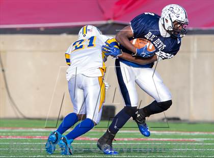 Thumbnail 1 in Lawrence vs. Huntington (Long Island Class III Final) photogallery.